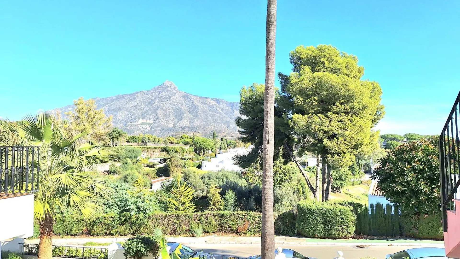 Holiday home Aloha Pueblo Valle Del Golf, Puerto Banus Marbella