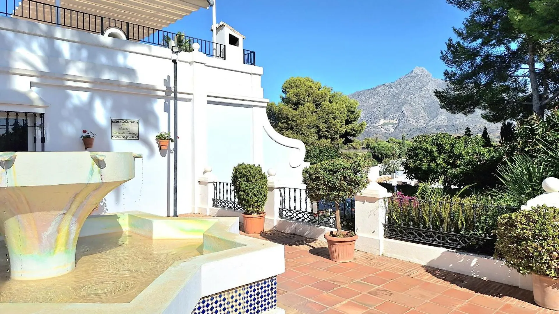 Aloha Pueblo Valle Del Golf, Puerto Banus Marbella Spain